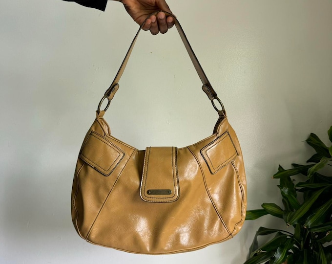 Vintage leather tan tote shoulder bag