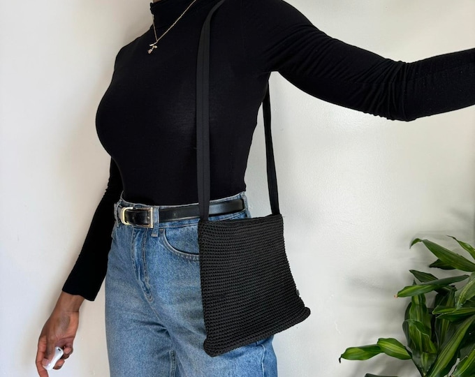 Vintage knit mini shoulder bag