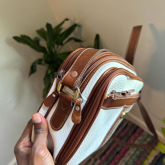 Vintage Carryland White and Brown Shoulder/cross Body  Carryland y2k Brown Patterned Shoulder Bag Purse main image 0