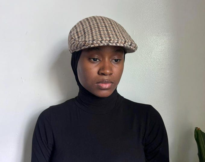Vintage Brown and cream beret checkered cap