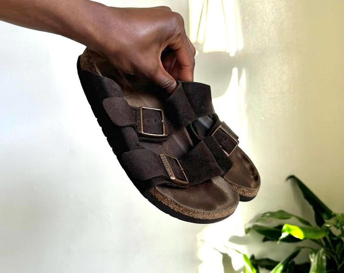 Birkenstock Arizona Brown Slip On sandals Size 6.5