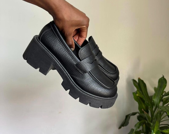 Women Black chunky platform loafers size 39/7.5