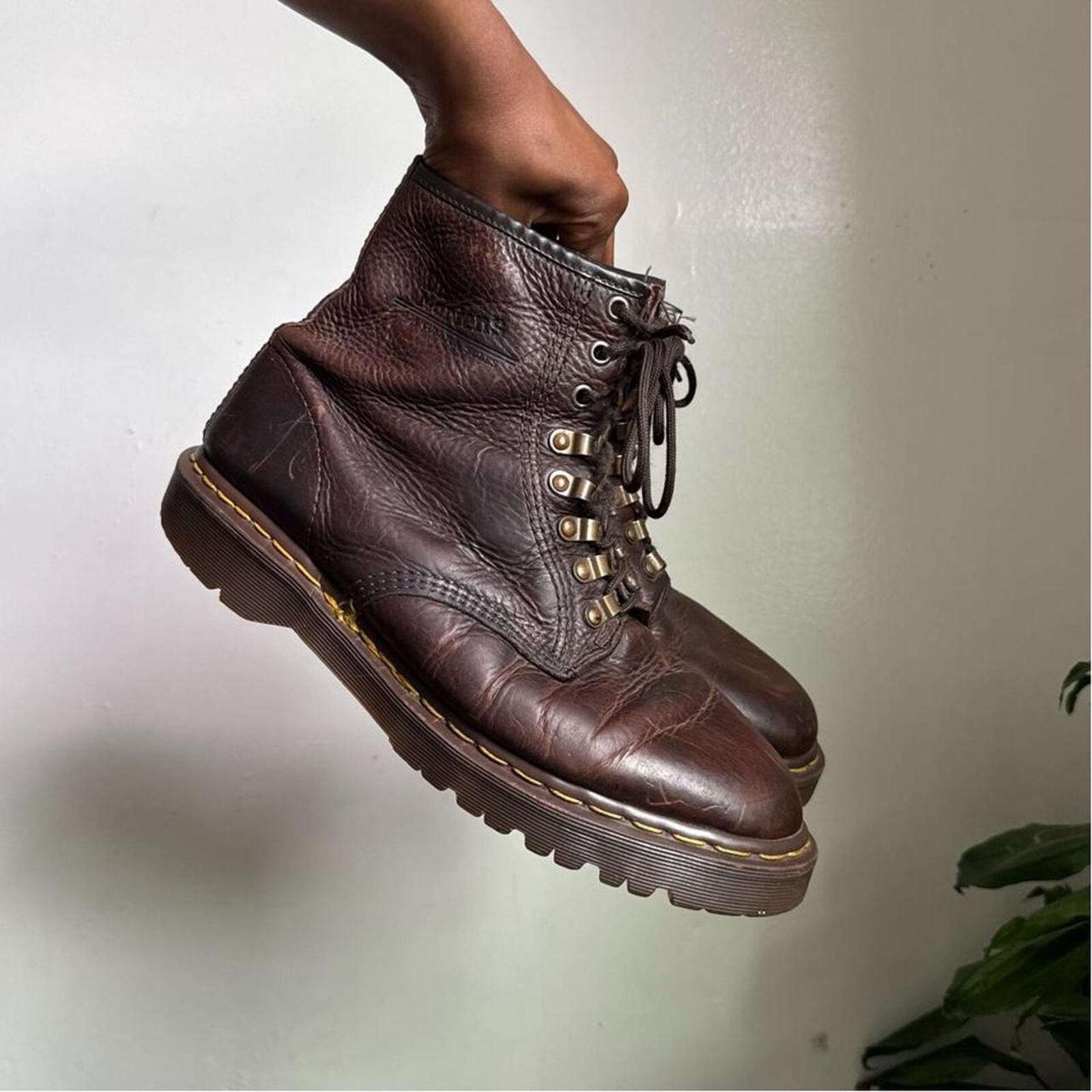 VTG  Dr. Martens 8A24 Brown Leather Work Boots Made In England Size 5 Dr. Martens 8A32 Boots Womens 8.5 Brown Made in England  main image 2