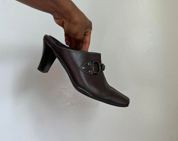 Vintage brown women block heels sandals with side buckles