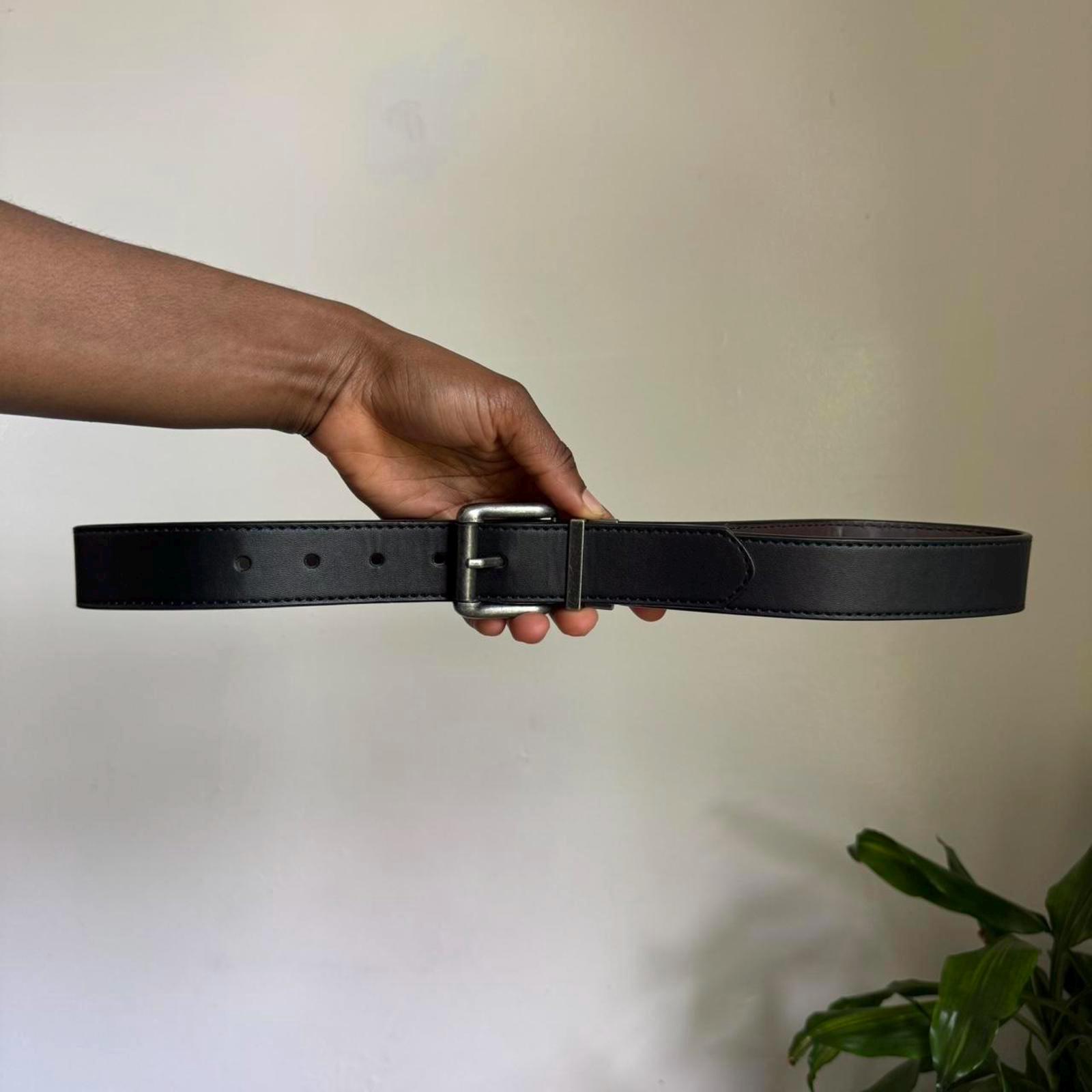 Vintage Unisex Black Minimaliste Preppy Leather Belt Size 32  display picture 3