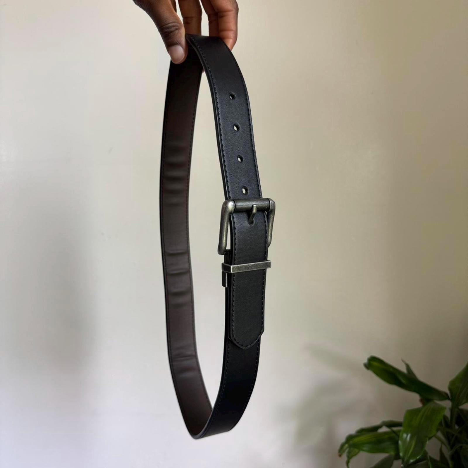 Vintage Unisex Black Minimaliste Preppy Leather Belt Size 32  display picture 1