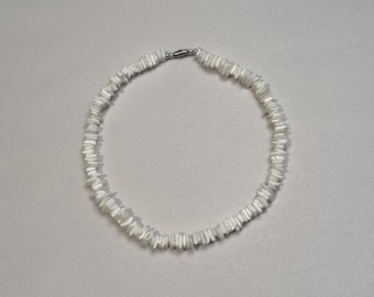 Y2K Shell Chip white Choker Necklace Beachy Coastal