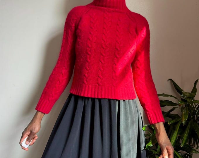 Vintage coquette Red Turtle neck pullover cable knit sweater size XL fits like S