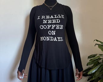 Vintage mouwloos T-shirt met grafische print 'I Really Need Coffee On Mondays'