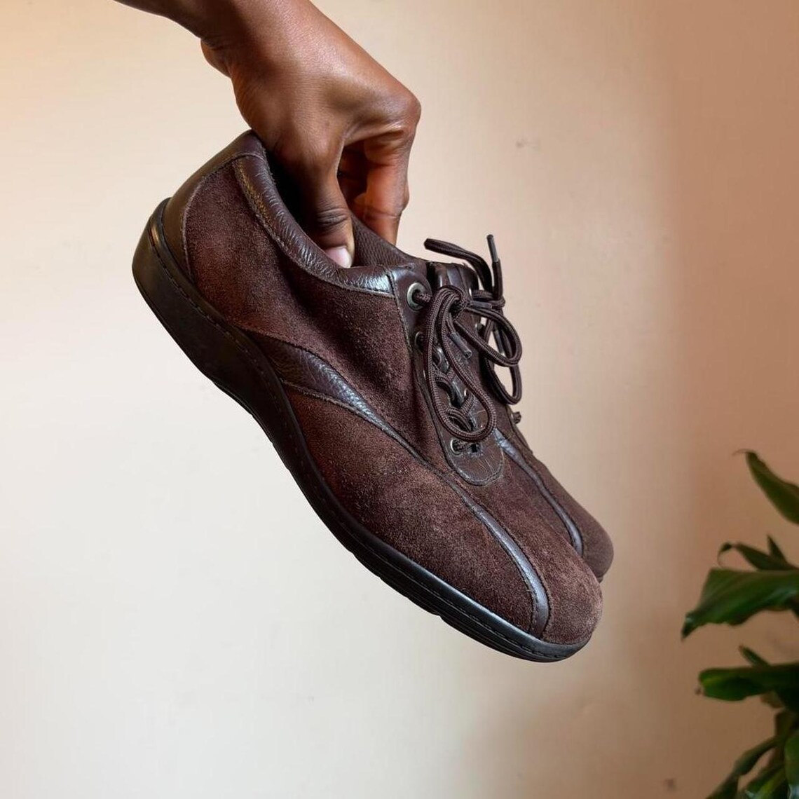 Easy Spirit Chocolate Brown Leather Suede Low-Top Sneakers women’s US 9.5, foto 4 di 5