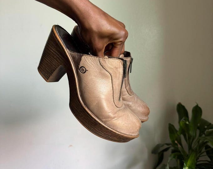 Vintage Born Women’s mule clogs leather sandals boho grunge size 9