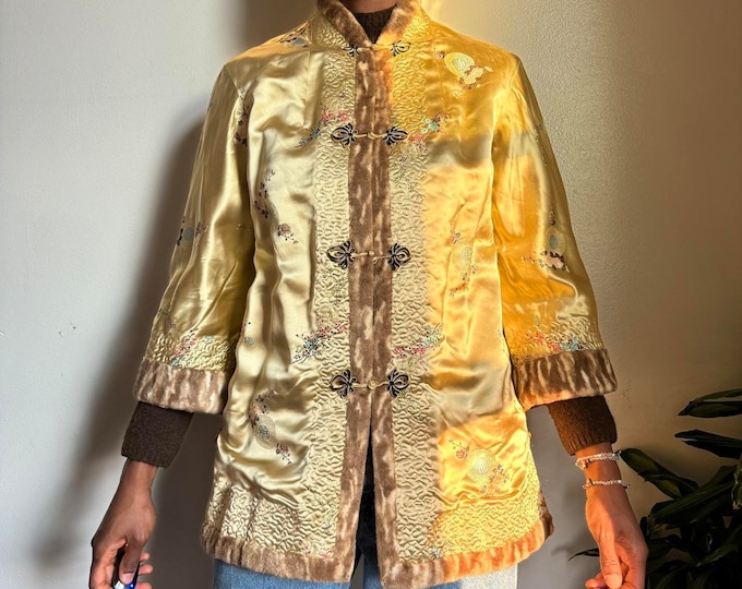 Vintage floral embroidered reversible gold/yellow Asian jacket with inside faux fur