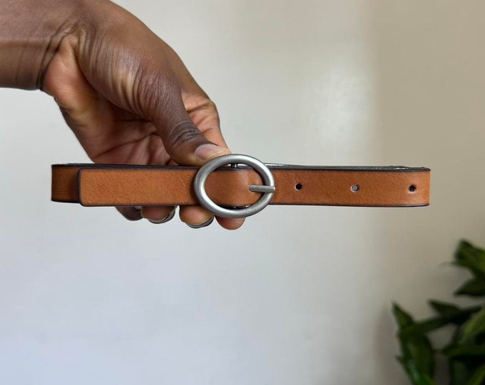 minimalist tan mini belt