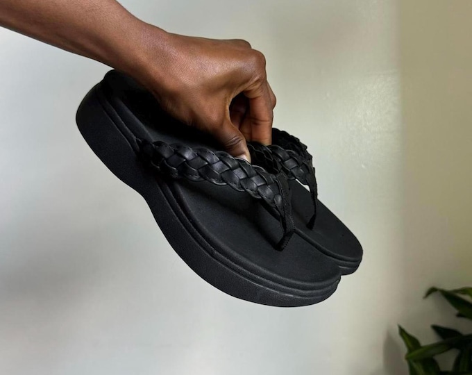 Vintage chunky sole Black Woven Platform sandals