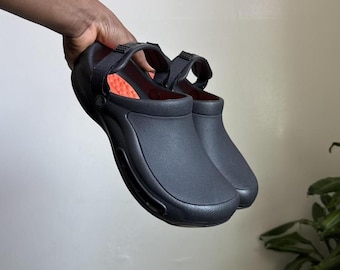 Crocs LiteRide 360 Clog in Black/Bright Orange Men’s 6 Women’s 8