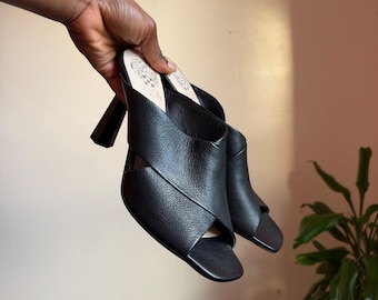 Vince Camuto Black Leather Mules Sculptural Architectural Heel Sandals US 9.5