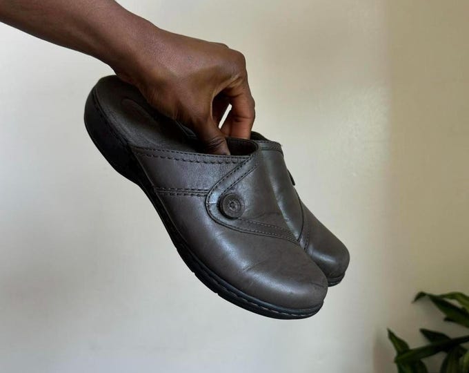Vintage Comfortable Gray Leather Slip-On Clogs