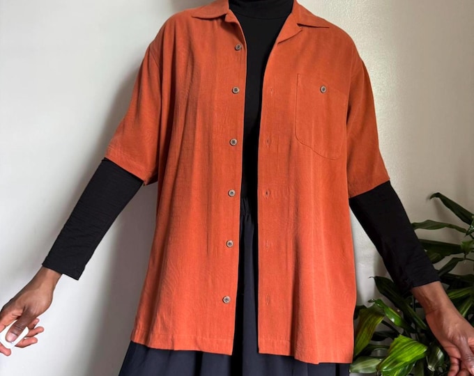 vintage 100% Silk unisex button up short sleeves shirt M