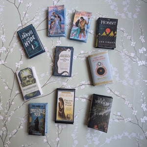 Custom Miniature Hardback Novel books for Smart Doll 1/3rd scale