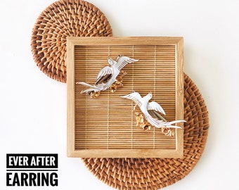 Chinoiserie Flying Crane Hair Clip / Brooch - 清唳一声传广宇，昂身独立待群仙