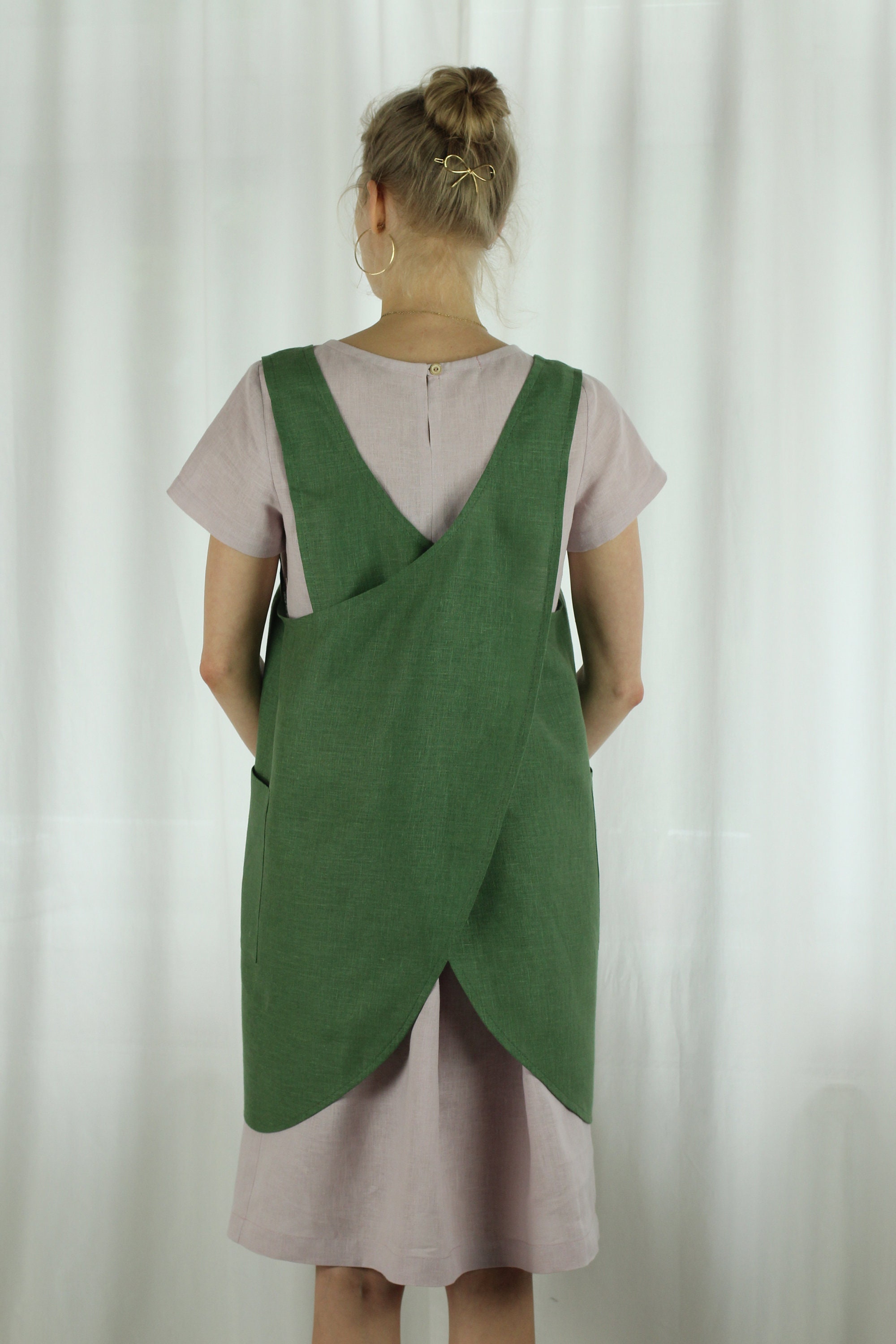 Short Linen Cross Back Apron/ Criss-cross Apron for Women/ No-ties