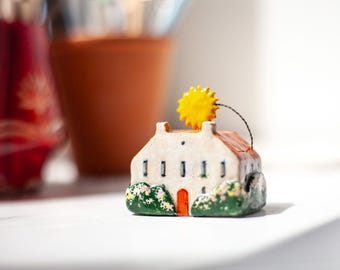 Ceramic house, Tiny house, Miniature house, Cute Sculpture, Pottery Figurines, Ceramic miniatures, Little house, Housewarming gift, Clay