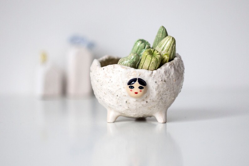 Flower pot Plant pot Succulent clay planter Girl Succulent plant pot Cache pot Modern mini planter Ceramic planter Ceramic cactus pot