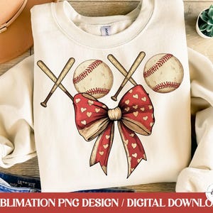 Sublimación de béisbol XOXO PNG / Diseño vintage retro desgastado de San Valentín / Diseño de camiseta femenina con lazo y coqueta con pelota de bate