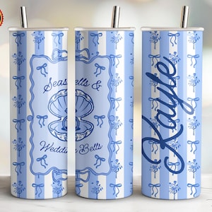 Muscheln und Hochzeitsglocken PNG für Sublimation, 20 Oz Straight Skinny Tumbler Wrap, Kokette Schleife Floral Fügen Sie Ihren Namen Grandmillenial Design hinzu