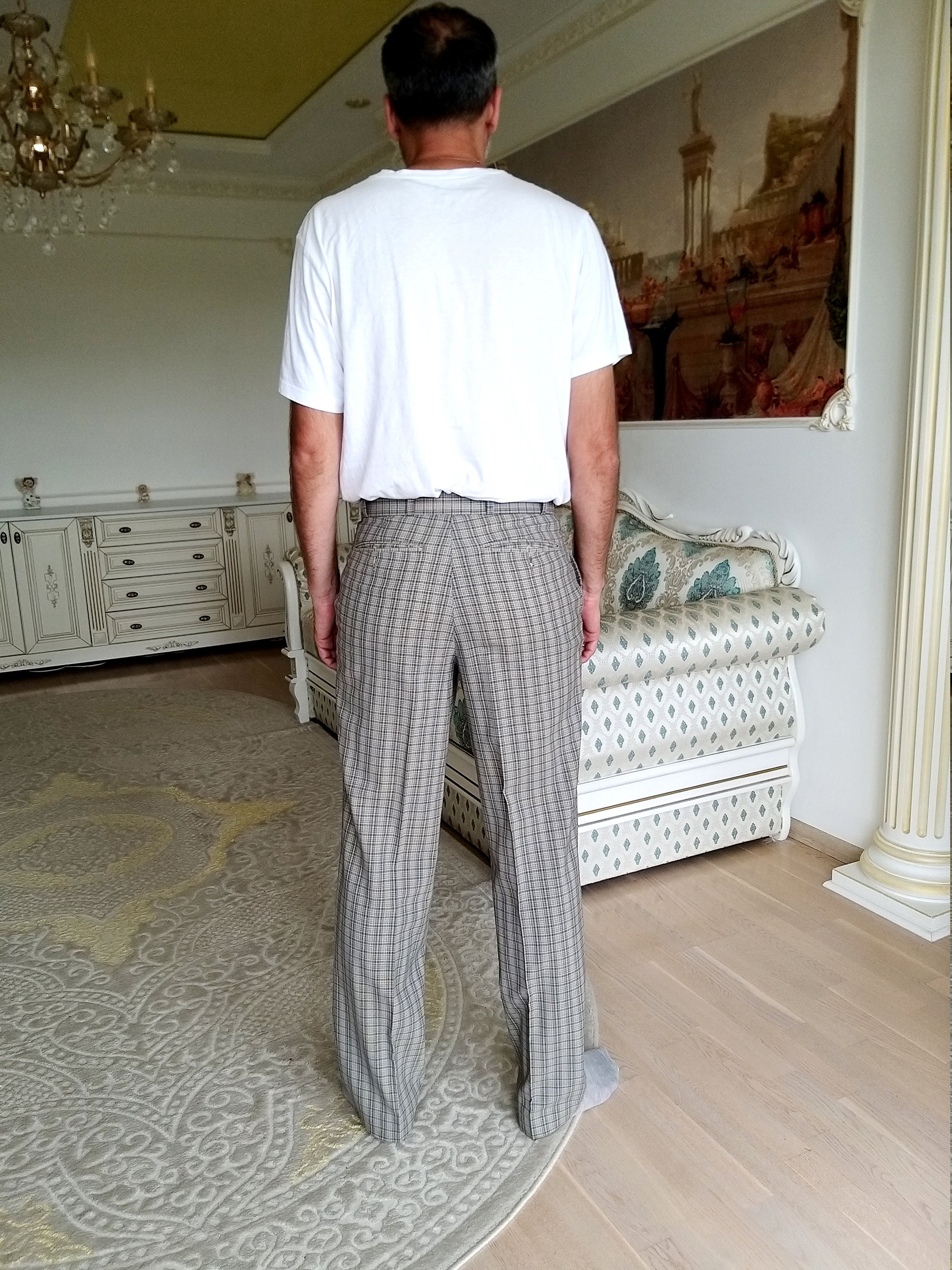 gray checkered pants