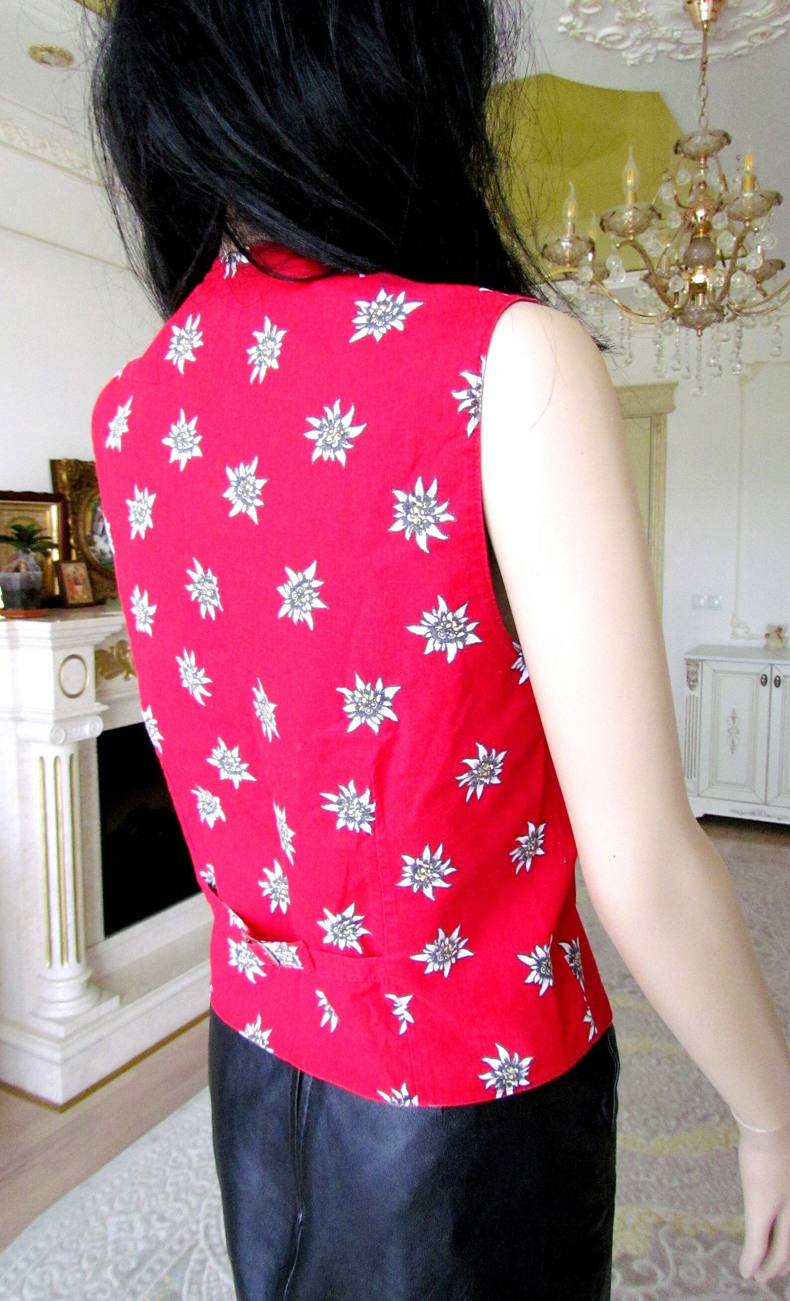 womens patterned vest tops