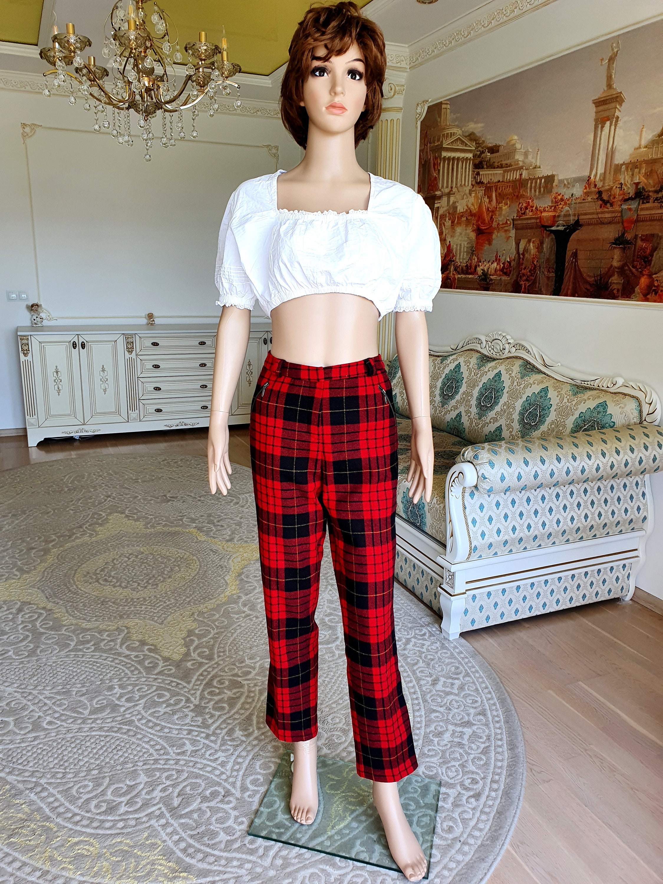 RED AND WHITE CHECKERED STRAIGHT FIT PANT