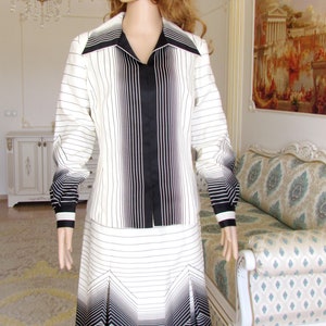 Womens suit vintage mod suit 70s suit ivory Striped suit ivory black suit Two Piece suit skirt suit formal suit M long sleeve suit image 2