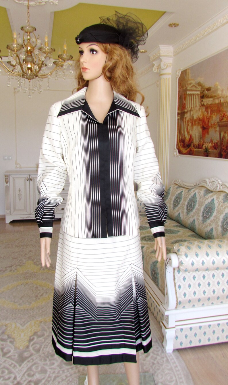 Womens suit vintage mod suit 70s suit ivory Striped suit ivory black suit Two Piece suit skirt suit formal suit M long sleeve suit image 2