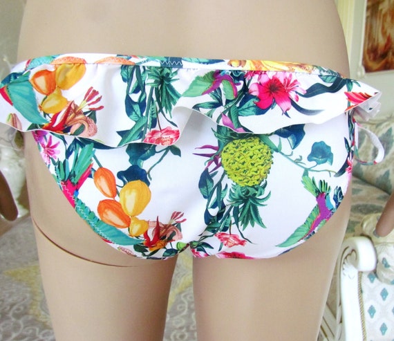 womens Swimwear womens Bikini Bottoms tropical pr… - image 6