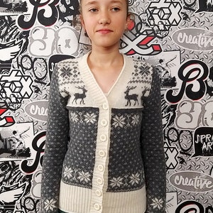 Childrens sweater 12 wool sweater kids girls sweater deer print gray sweater girls cardigan wool cardigan Child gray cardigan warm sweater image 3