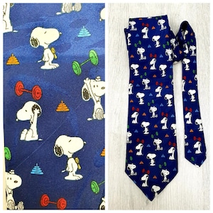 Mens tie Mens Necktie collectible tie novelty tie holiday tie Unlimited Necktie Statement Tie  snoopy print tie vintage snoopy Necktie