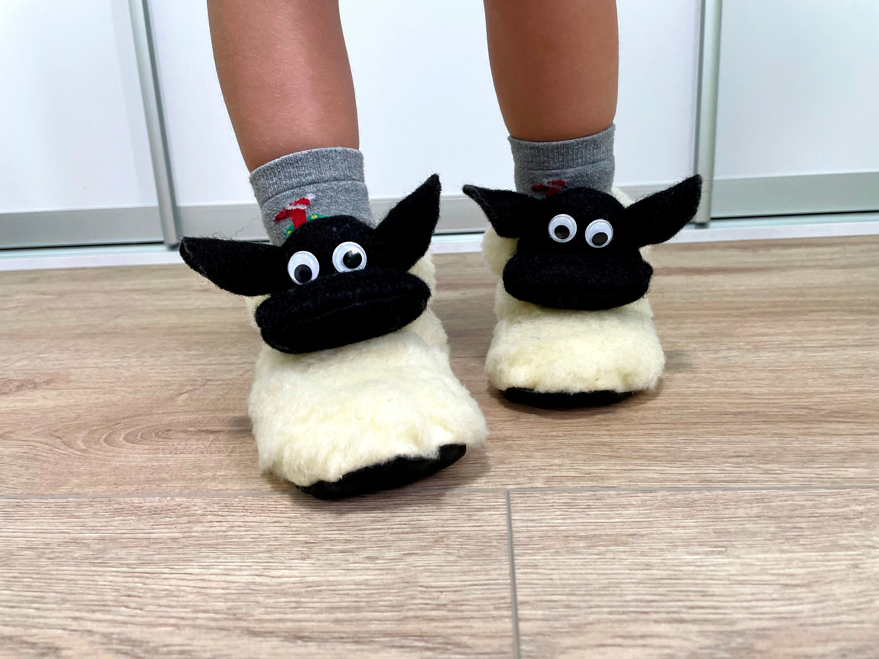 Shaun the sheep slippers cheap