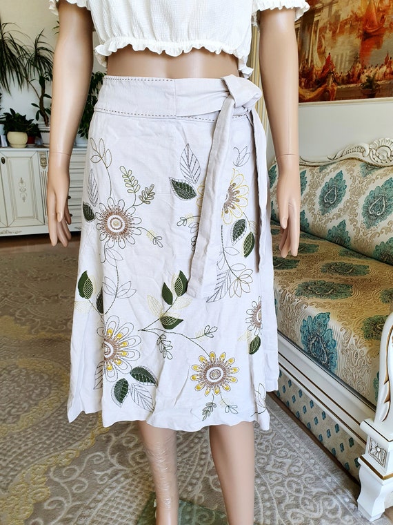 Linen floral 2025 embroidered skirt