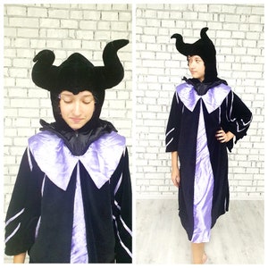 AMOBON Carnevale Malefica Costume Bambina, Maleficent Costume per Ragazze,  Abito da Regina Cattiva con Copricapo Cornuto e Spalline con Mantello Alato