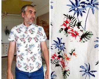 Floral shirt mens summer shirt beach shirts hibiscus shirts hibiscus Print hawaii shirt White shirt hawaii print shirt Size M