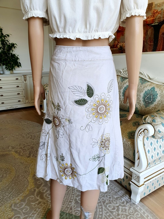 Embroidered top skirt beige