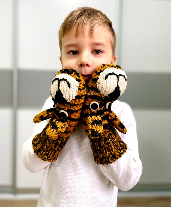 3T baby tiger Mittens kids Mittens hand knit Mitt… - image 3
