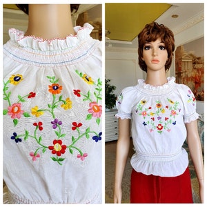 Mexican embroidered blouse S white Mexican blouse Mexican Top Floral Blouse Floral embroidery top mexican huipil mexican style boho blouse