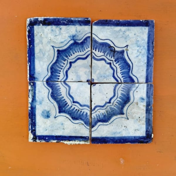 Antique Vintage Genuine 18th Century  Portuguese Tile panel