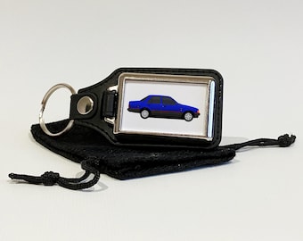 Orion 1600 injectie Ghia illustratie sleutelhanger, sleutelhanger, sleutelhanger, chroommetaal en kunstleer, autocadeau, veel autokleuren beschikbaar