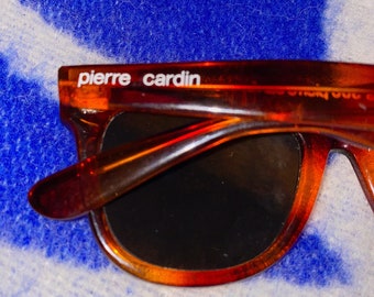 VINTAGE PIERRE CARDIN