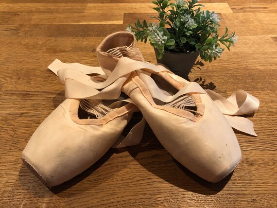 Vintage Pointe Shoes Etsy