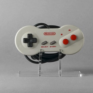 Acrylic Display Stand for Nintendo NES &quot;Dogbone&quot; TopLoader Controller