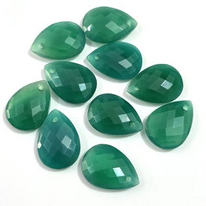 Green Onyx Pear, Natural Green Onyx, Green Onyx Beads For Jewelry, Drilled Gemstone Beads, 4 Pieces, Green Onyx  Pear Jewelry size 16x23 mm